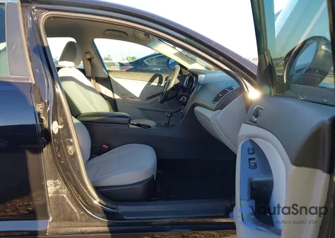 2014 Kia Optima Lx from USA, damaged, VIN 5XXGM4A70EG317708